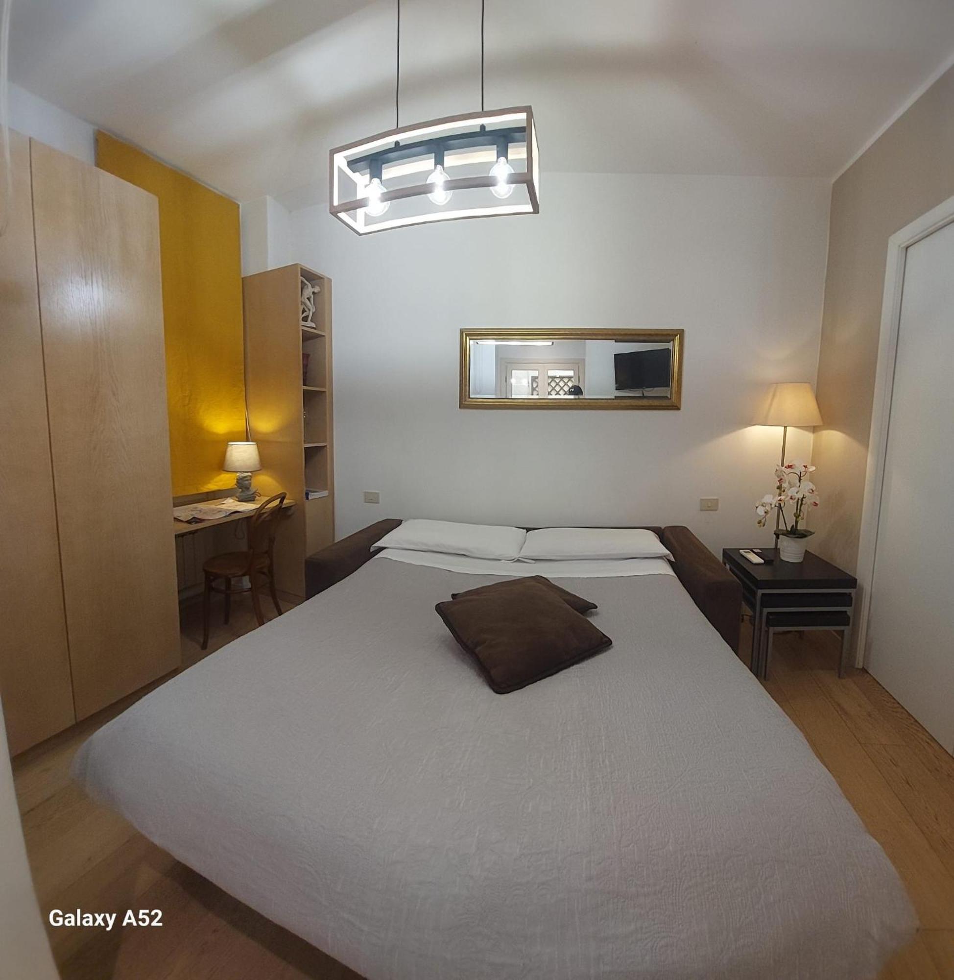 Piazza Navona Beautiful Apartment — Photos 2